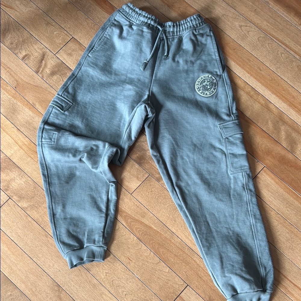 Ladies Legacy Gymshark Olive Green Cargo Jogger Pants size xs NWOT